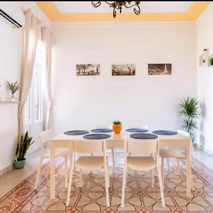 Merlo House - Inside The Historical Center Holiday home